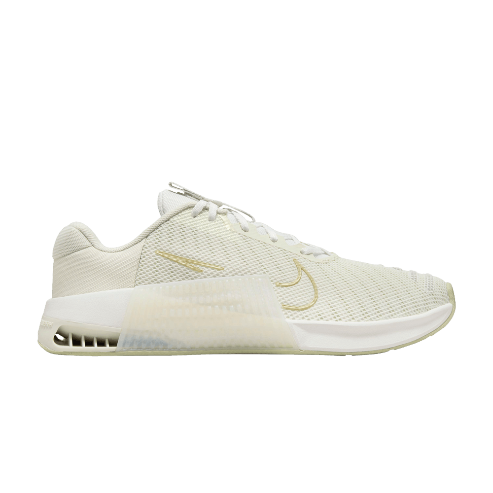 Nike metcon white and gold online