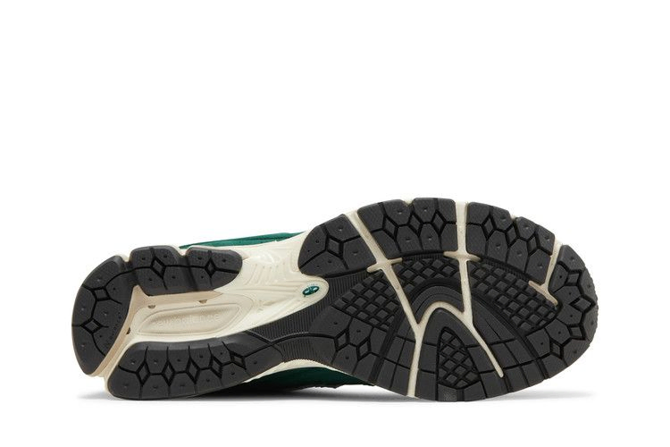 Кроссовки New Balance 2002R 'Suede Pack - Forest Green'