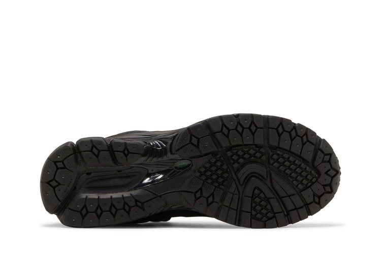 Кроссовки New Balance 2002R 'Hiking Pack - Black'