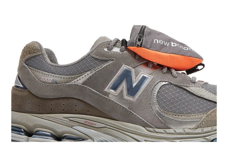 Кроссовки New Balance 2002R 'Pouch - Castle Grey'