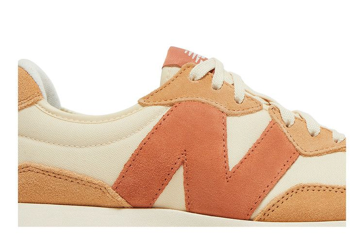 Кроссовки New Balance 327 'Macadamia Nut'
