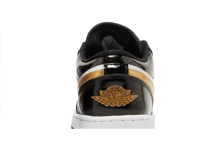 Кроссовки Air Jordan 1 Low SE GS 'Gold Toe'