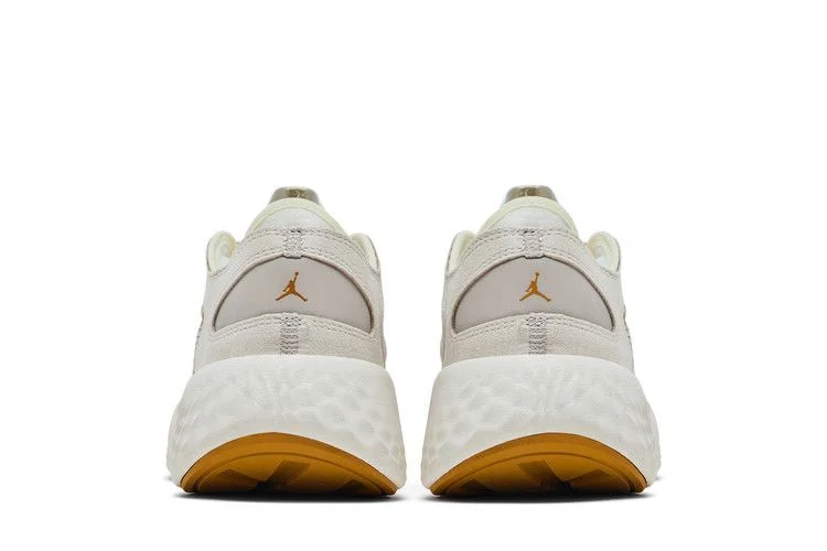Кроссовки Air Jordan Wmns Jordan Delta 3 'Light Orewood Brown'