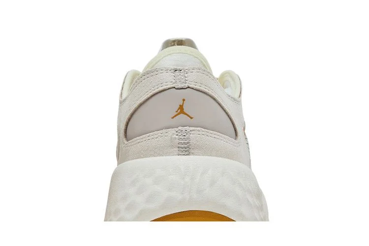 Кроссовки Air Jordan Wmns Jordan Delta 3 'Light Orewood Brown'