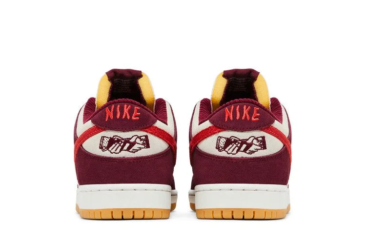 Кроссовки Nike Skate Like a Girl x Dunk Low SB Special Box