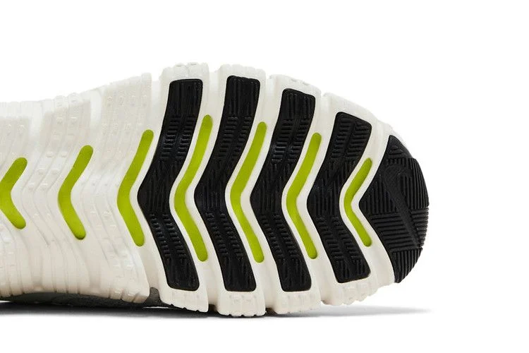 Кроссовки Nike Wmns Free Metcon 4 'Grey Atomic Green'