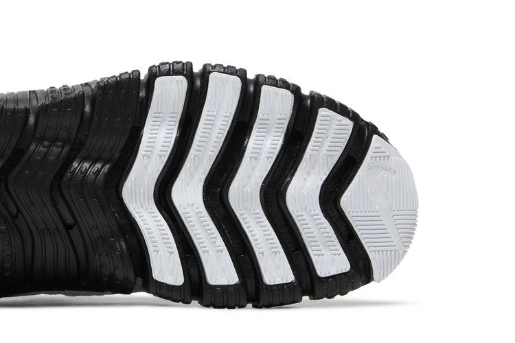 Кроссовки Nike Wmns Free Metcon 4 Premium 'White Black Silver'