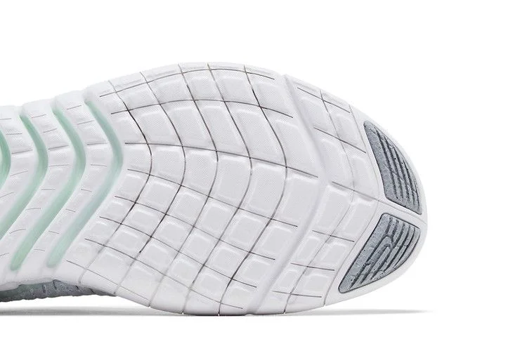 Кроссовки Nike Wmns Free RN 5.0 'Pure Platinum Mint Foam'
