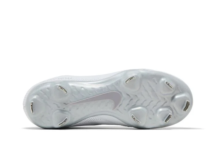Кроссовки Nike Wmns Hyperdiamond 4 Pro 'White Pure Platinum'
