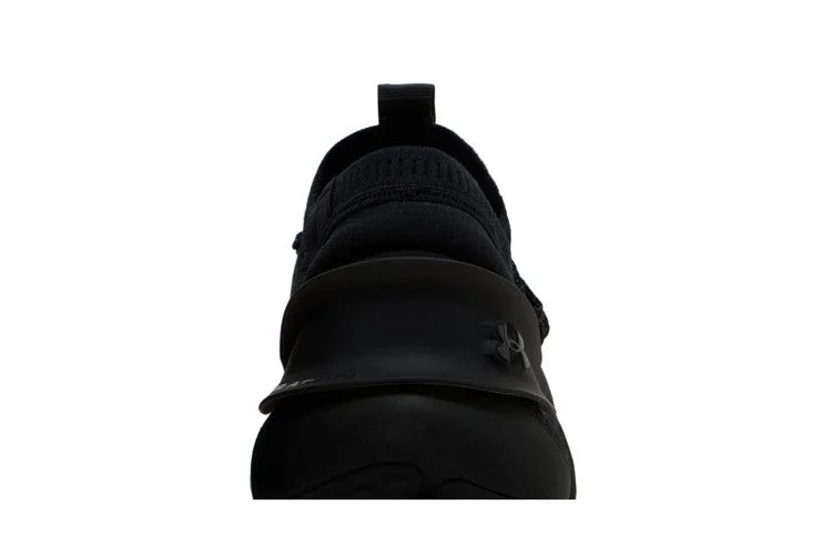 Кроссовки Under Armour HOVR Phantom 3 'Triple Black'
