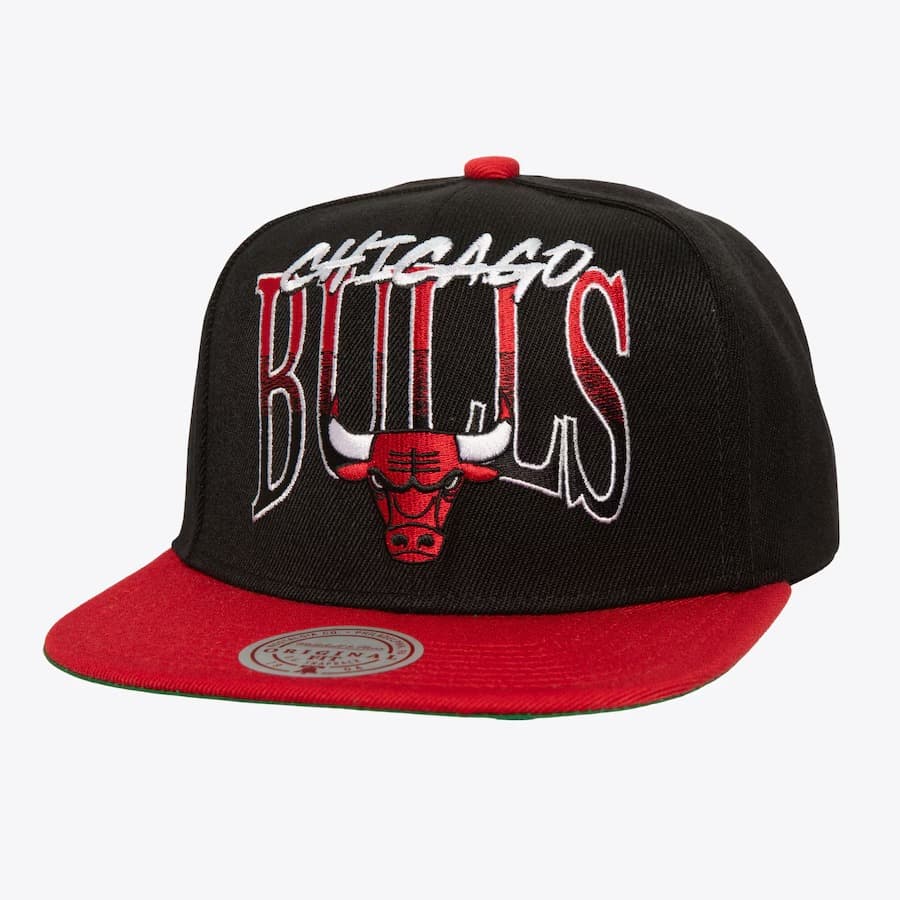 bejsbolka-mitchell-ness-black-chicago-bulls-rise-up-snapback-hat