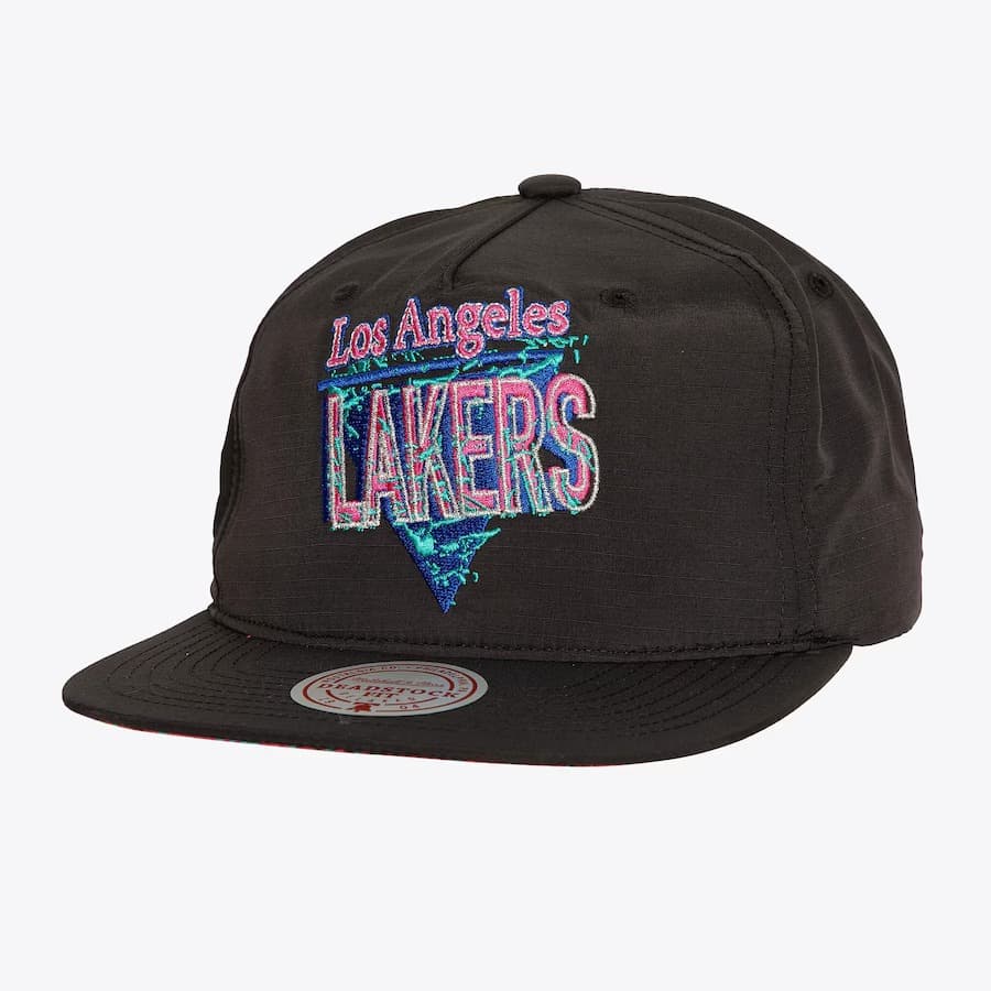 Mitchell Ness Black Los Angeles Lakers 90s Reflective Vintage Logo Snapback Hat