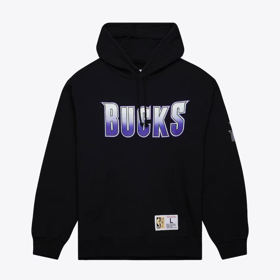 hudi-mitchell-ness-black-milwaukee-bucks-game-time-vintage-logo-fleece-pullover-hoodie