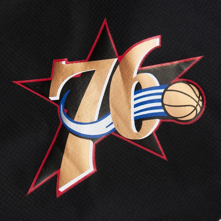 Анорак Mitchell & Ness Black Philadelphia 76ers Vintage Logo Ultimate Lightweight Full-Zip Windbreaker Jacket
