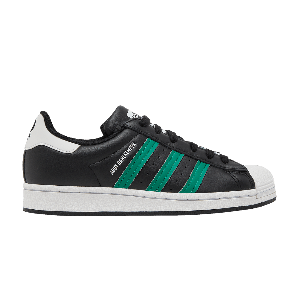 abby-dahlkemper-x-wmns-superstar-black-bold-green-gv8825