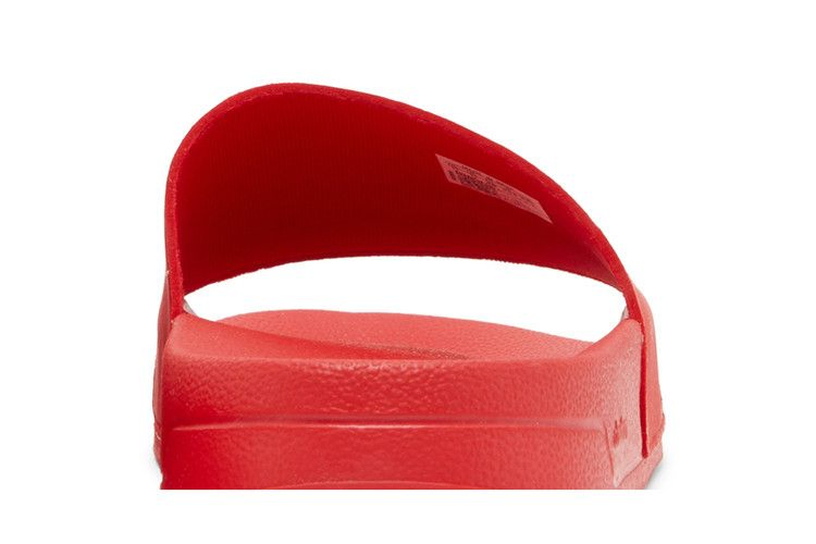 Кроссовки adidas Adilette Shower Slide 'Vivid Red'