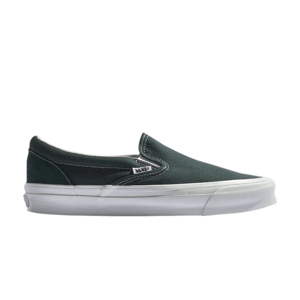 adsum-x-og-classic-slip-on-lx-scarab-true-white-vn0a32qn72c