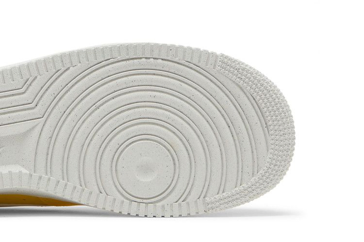 Кроссовки Nike Air Force 1 '07 LV8 '82 - Tour Yellow'