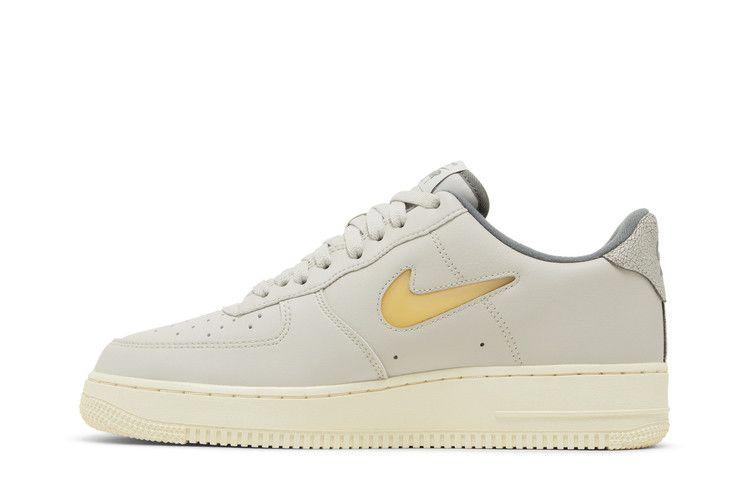Кроссовки Nike Air Force 1 '07 LX 'Light Bone'