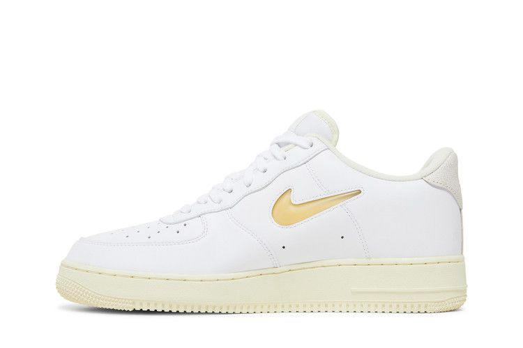 Кроссовки Nike Air Force 1 '07 LX 'Pale Vanilla'