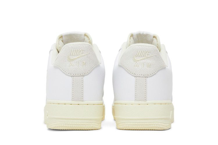 Кроссовки Nike Air Force 1 '07 LX 'Pale Vanilla'