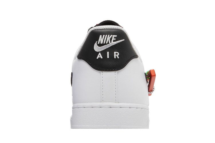 Кроссовки Nike Air Force 1 '07 Premium 'Carabiner - White Habanero Red'