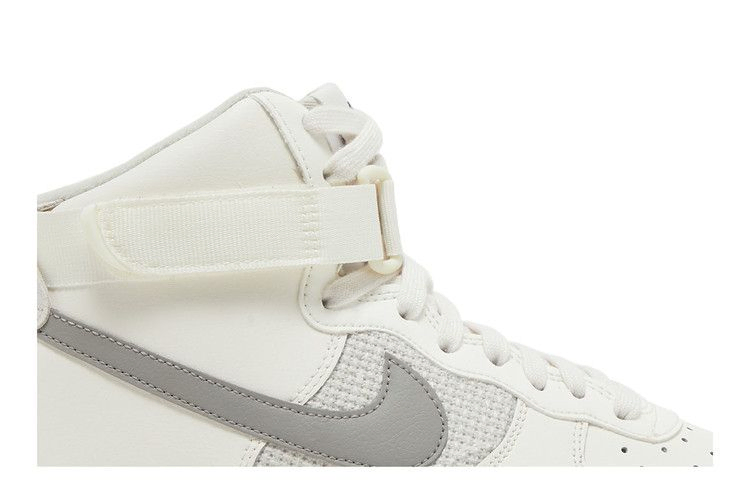 Кроссовки Nike Air Force 1 High Leather GS 'Sail Medium Grey'