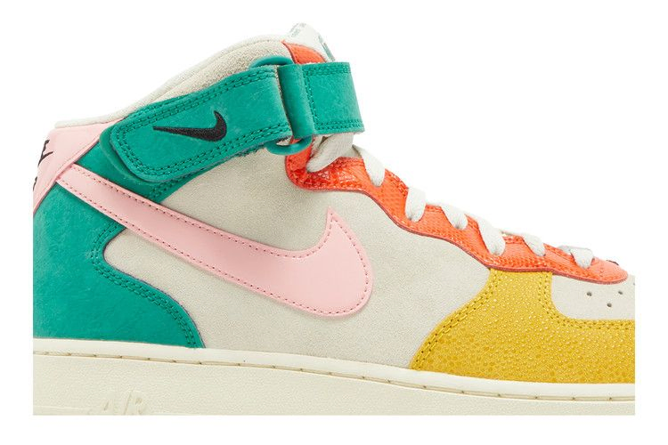 Кроссовки Nike Air Force 1 Mid 'Vivid Sulfur Rush Orange'