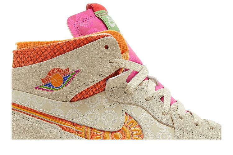 Кроссовки Air Jordan 1 High Zoom Comfort 'Somos Familia'