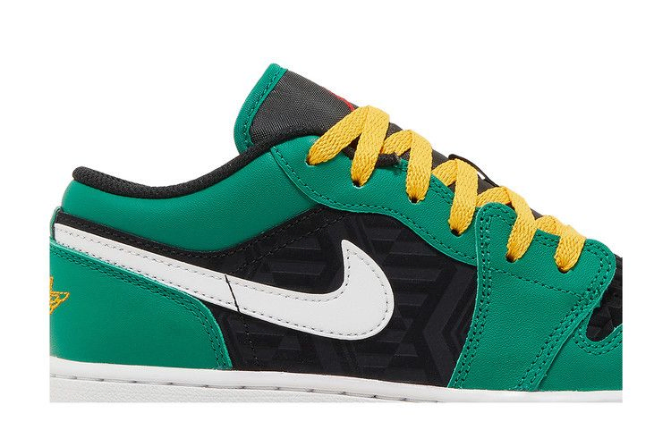 Кроссовки Air Jordan 1 Low SE GS 'Christmas'