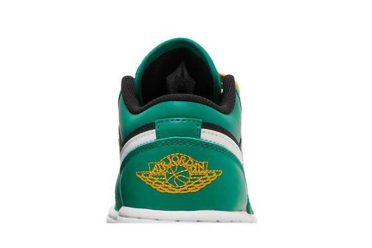Кроссовки Air Jordan 1 Low SE GS 'Christmas'