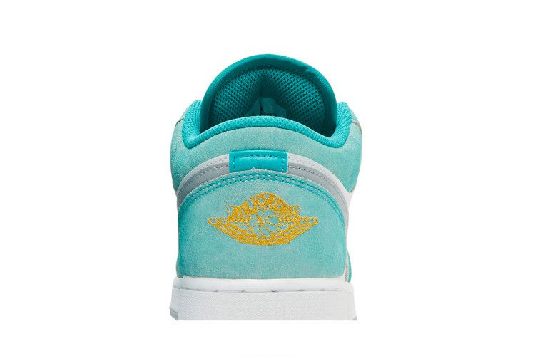Кроссовки Air Jordan 1 Low SE GS 'New Emerald'