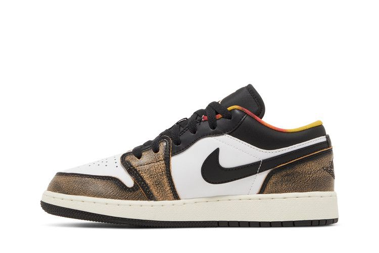 Кроссовки Air Jordan 1 Low SE GS 'Wear-Away - Tan'