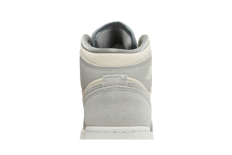 Кроссовки Air Jordan 1 Mid SE GS 'Coconut Milk Particle Grey'