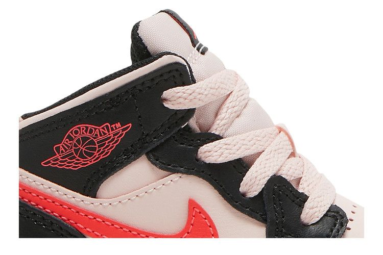 Кроссовки Air Jordan 1 Mid TD 'Black Pink Crimson'