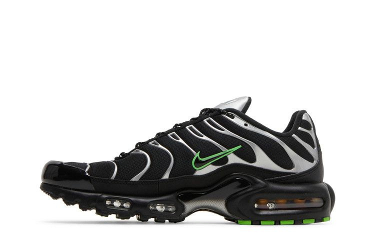 Кроссовки Nike Air Max Plus 'Black Silver Green Strike'