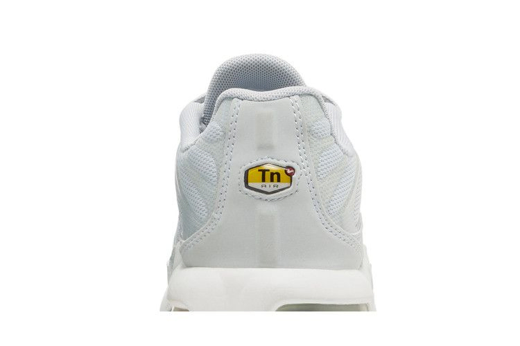 Кроссовки Nike Air Max Plus GS 'Aura White'