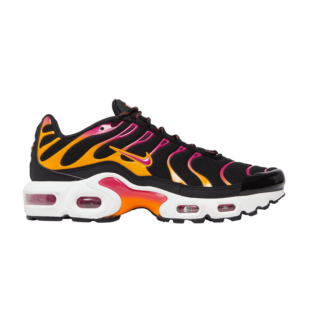 Pink and black air max plus hotsell