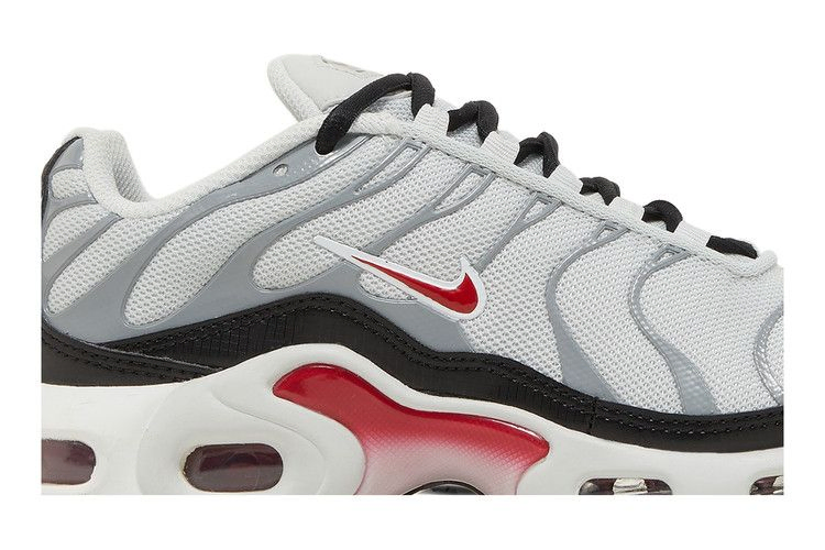 Кроссовки Nike Air Max Plus GS 'Photon Dust Varsity Red'
