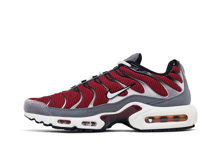 Team red air max plus on sale