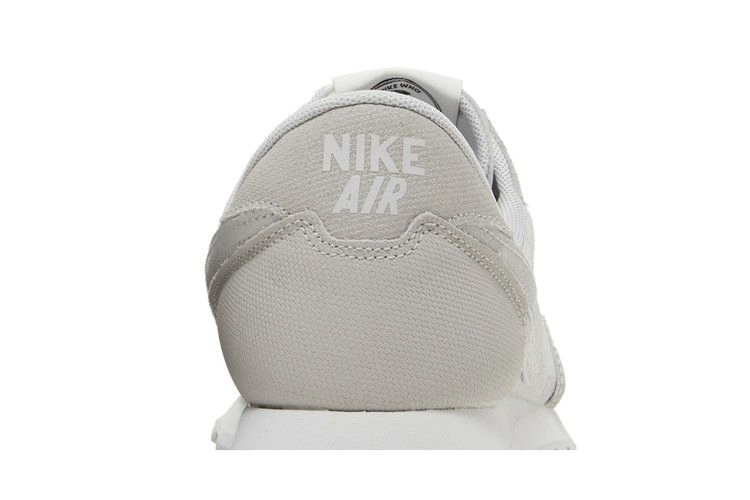 Кроссовки Nike Air Pegasus 83 Premium 'Grey Fog'