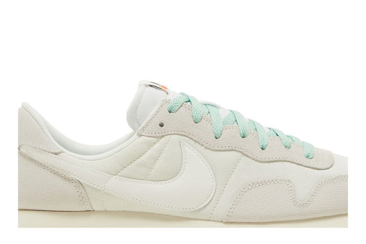 Кроссовки Nike Air Pegasus 83 Premium 'Vintage Sail'