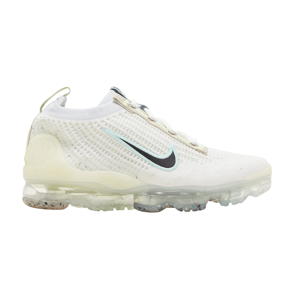 air-vapormax-2021-flyknit-gs-mismatched-swoosh-white-dq7758-100