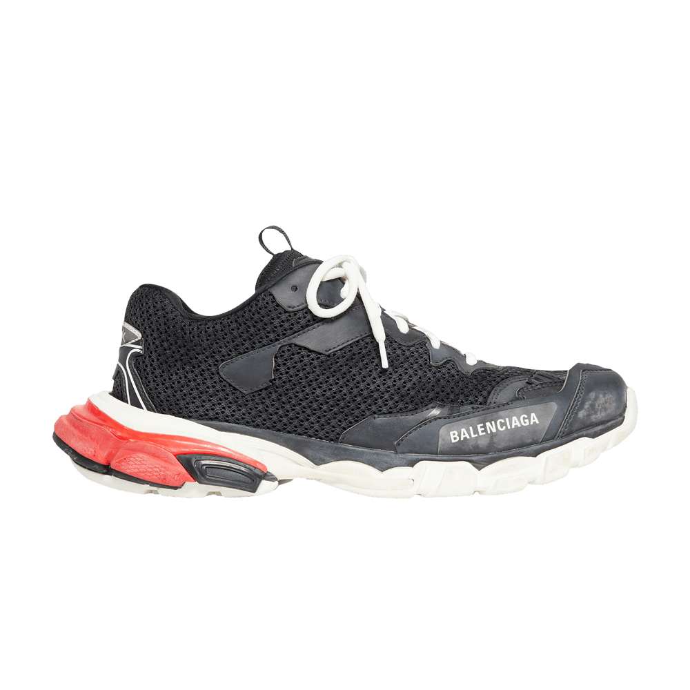 Кроссовки Balenciaga Track.3 Sneaker 'Worn-Out - Black Red'