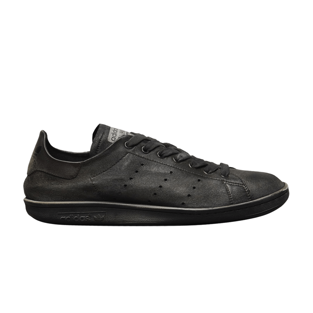 balenciaga-x-stan-smith-worn-out-black-hp6779