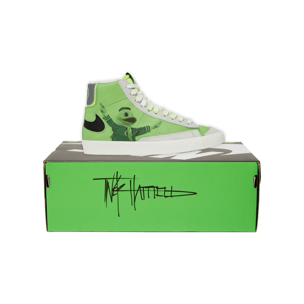 blazer-mid-77-university-of-oregon-men-s-basketball-tinker-hatfield-signed-box-fd0235-300-signed-box