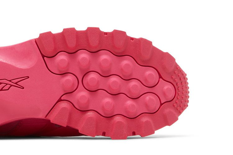 Кроссовки Reebok Cardi B x Wmns Classic Leather V2 'Pink Fusion'