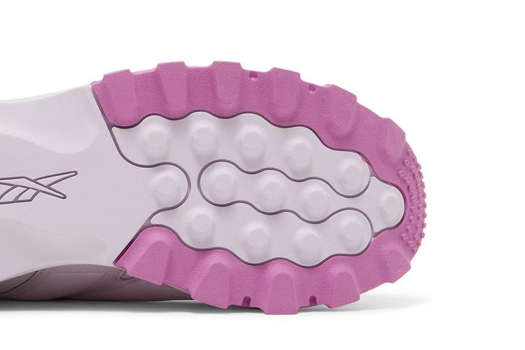 Кроссовки Reebok Cardi B x Wmns Classic Leather V2 'Quartz Glow Ultraberry'