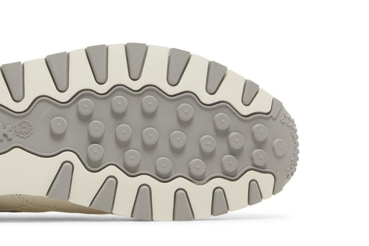 Кроссовки Reebok Classic Leather 1983 Vintage 'Chalk Grey'