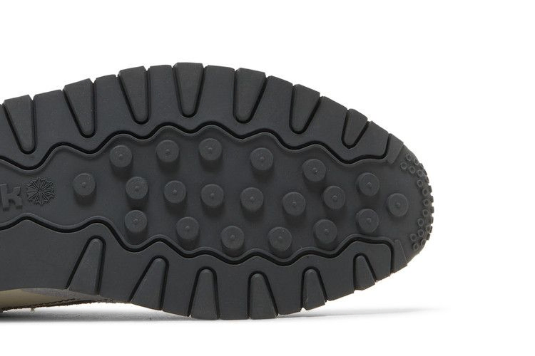 Кроссовки Reebok Classic Leather 'Grey Chalk'